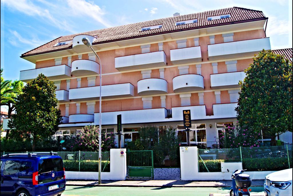 Hotel Blumen San Benedetto del Tronto Exterior foto